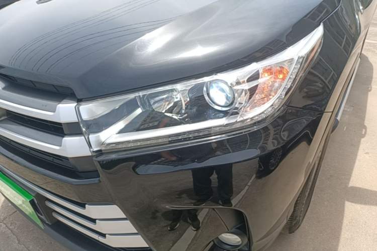 Used Toyota Highlander 2018 2.0T Two-Wheel Drive Elite Version 5 Seats China VI Standard Left Front Headlight