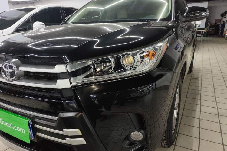 Used Toyota Highlander 2018 2.0T Four-Wheel Drive Elite Edition 7 Seats China VI Standard Left Front Headlight