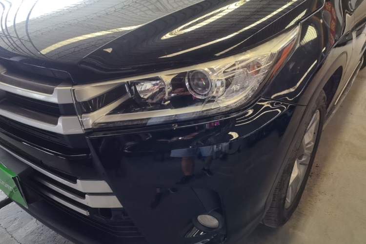 Used Toyota Highlander 2018 2.0T Four-Wheel Drive Luxury Edition 7 Seats China V Emission Standard Left Front Headlight