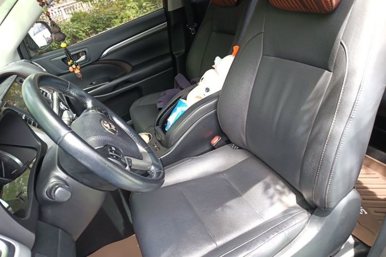 Used Toyota Highlander 2018 2.0T Four-Wheel Drive Ultimate Edition 7-Seater Emission Standard China V Left Front Seat