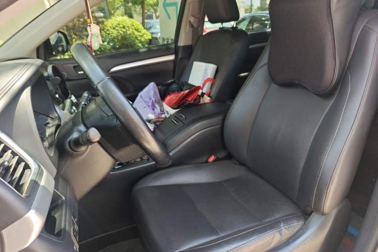 Used Toyota Highlander 2018 2.0T Four-Wheel Drive Luxury Edition 7 Seats China V Emission Standard Left Front Seat