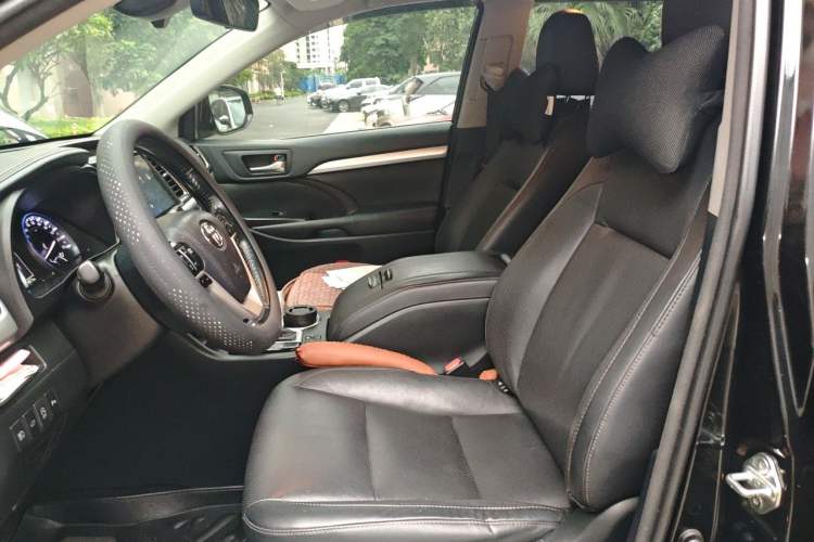 Used Toyota Highlander 2018 2.0T Four-Wheel Drive Prestige Version 7 Seats China VI Standard Left Front Seat
