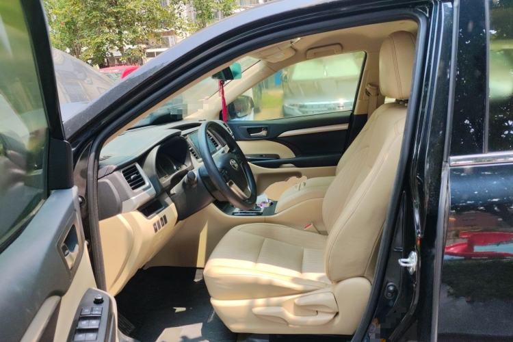 Used Toyota Highlander 2018 2.0T Two-Wheel Drive Elite Edition 7 Seats Emission Standard China V Left Front Seat