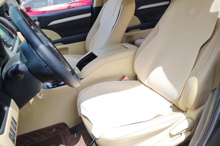 Used Toyota Highlander 2018 2.0T Four-Wheel Drive Elite Edition 7 Seats China VI Standard Left Front Seat