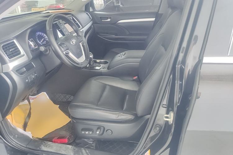 Used Toyota Highlander 2018 2.0T Four-Wheel Drive Luxury Version 7 Seats China VI Standard Left Front Seat