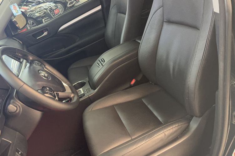 Used Toyota Highlander 2018 2.0T Four-Wheel Drive Prestige Version 7 Seats China VI Standard Left Front Seat