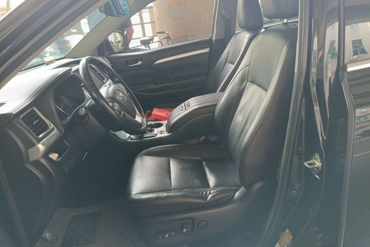 Used Toyota Highlander 2018 2.0T Four-Wheel Drive Prestige Version 7 Seats China V Emission Standard Left Front Seat