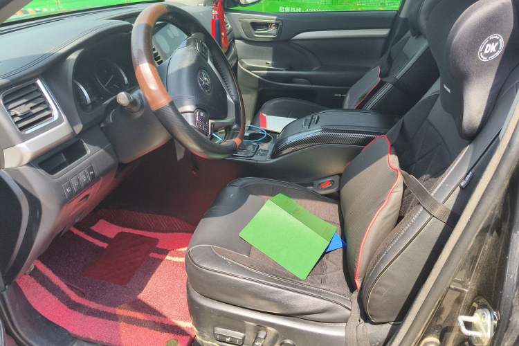 Used Toyota Highlander 2018 2.0T Four-Wheel Drive Prestige Version 7 Seats China V Emission Standard Left Front Seat