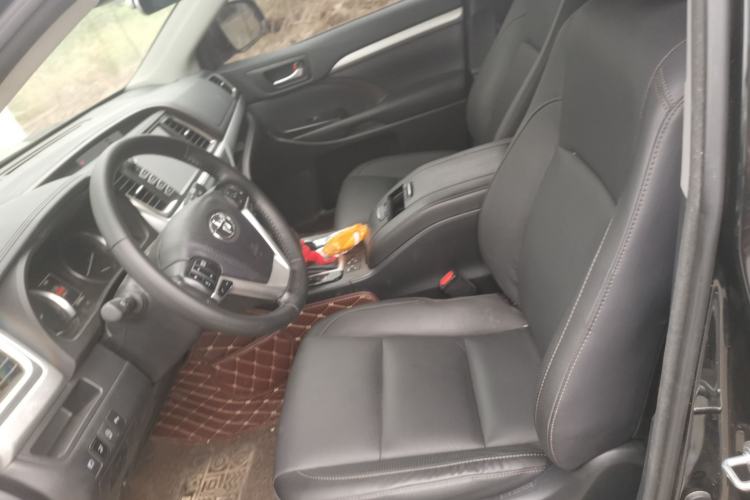 Used Toyota Highlander 2018 2.0T Two-Wheel-Drive Luxury Edition 7 Seats Emission Standard China V Left Front Seat