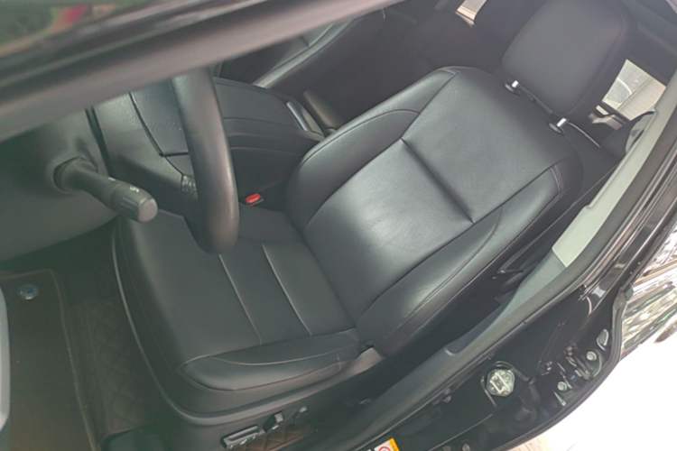 Used Toyota Highlander 2018 2.0T Four-Wheel Drive Prestige Version 7 Seats China VI Standard Left Front Seat