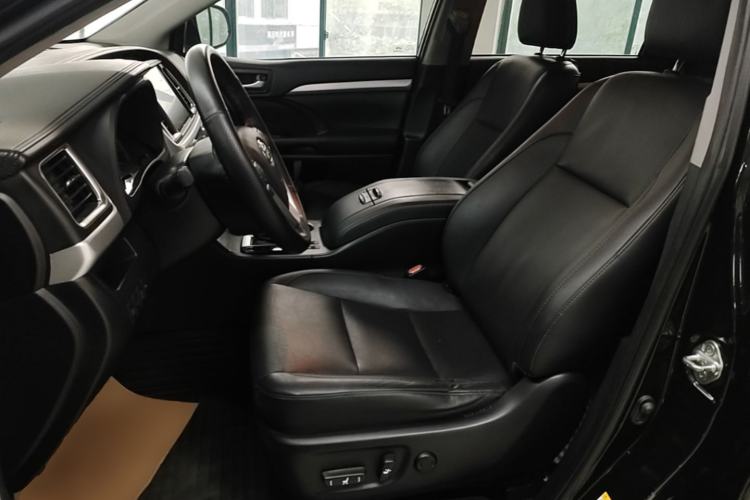 Used Toyota Highlander 2018 2.0T Four-Wheel Drive Prestige Version 7 Seats China VI Standard Left Front Seat