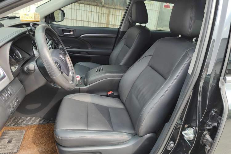 Used Toyota Highlander 2018 2.0T Four-Wheel Drive Supreme Edition 7-Seater China VI Left Front Seat