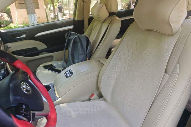 Used Toyota Highlander 2018 2.0T Four-Wheel Drive Elite Edition 7 Seats China VI Standard Left Front Seat