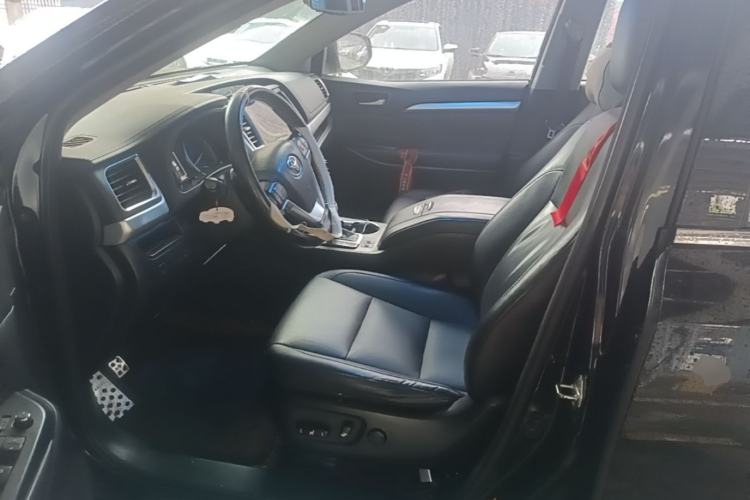 Used Toyota Highlander 2018 2.0T Four-Wheel Drive Prestige Version 7 Seats China V Emission Standard Left Front Seat