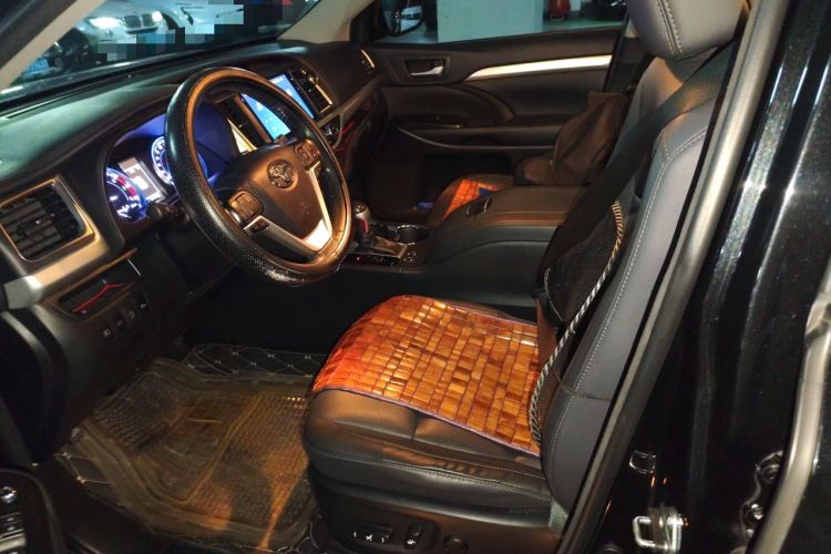 Used Toyota Highlander 2018 2.0T Four-Wheel Drive Prestige Version 7 Seats China V Emission Standard Left Front Seat
