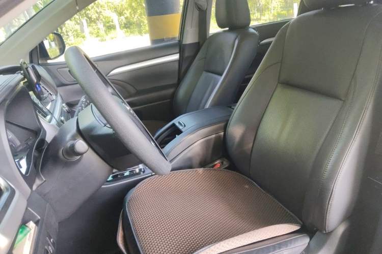 Used Toyota Highlander 2018 2.0T Four-Wheel Drive Luxury Version 7 Seats China VI Standard Left Front Seat