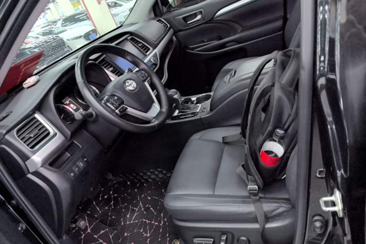 Used Toyota Highlander 2018 2.0T Four-Wheel Drive Prestige Version 7 Seats China VI Standard Left Front Seat