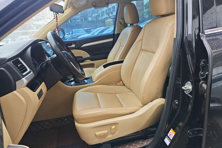 Used Toyota Highlander 2018 2.0T Four-Wheel Drive Elite Edition 7 Seats China VI Standard Left Front Seat