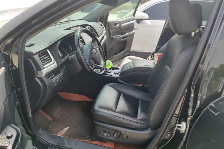 Used Toyota Highlander 2018 2.0T Four-Wheel Drive Prestige Version 7 Seats China VI Standard Left Front Seat