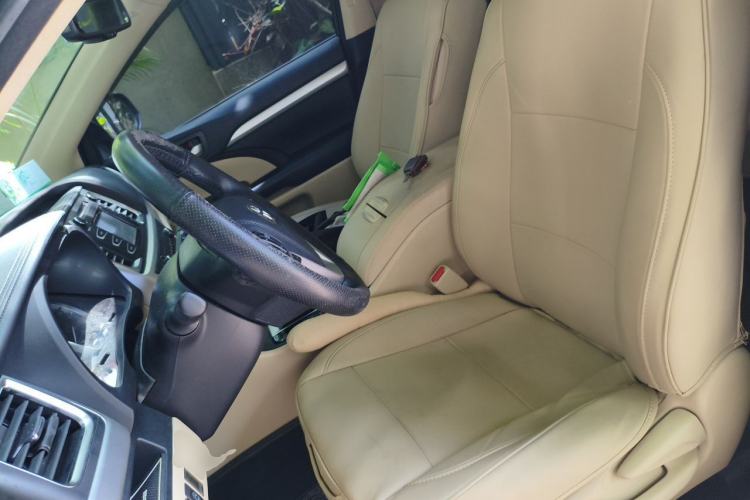 Used Toyota Highlander 2018 2.0T Four-Wheel Drive Elite Edition 7 Seats China V Standard Left Front Seat
