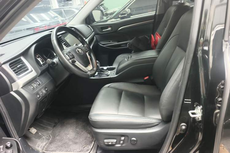 Used Toyota Highlander 2018 2.0T Four-Wheel Drive Supreme Edition 7-Seater China VI Left Front Seat