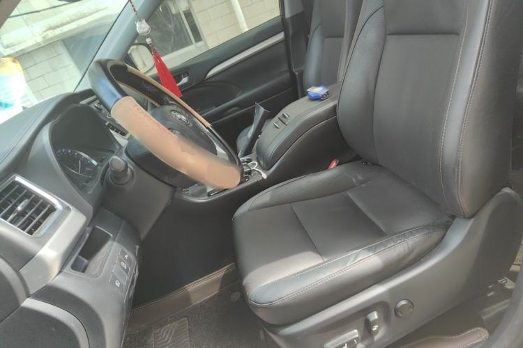 Used Toyota Highlander 2018 2.0T Four-Wheel Drive Luxury Version 7 Seats China VI Standard Left Front Seat