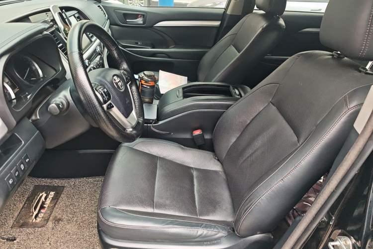 Used Toyota Highlander 2018 2.0T Four-Wheel Drive Prestige Version 7 Seats China VI Standard Left Front Seat