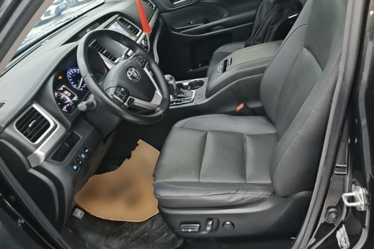 Used Toyota Highlander 2018 2.0T Four-Wheel Drive Luxury Version 7 Seats China VI Standard Left Front Seat