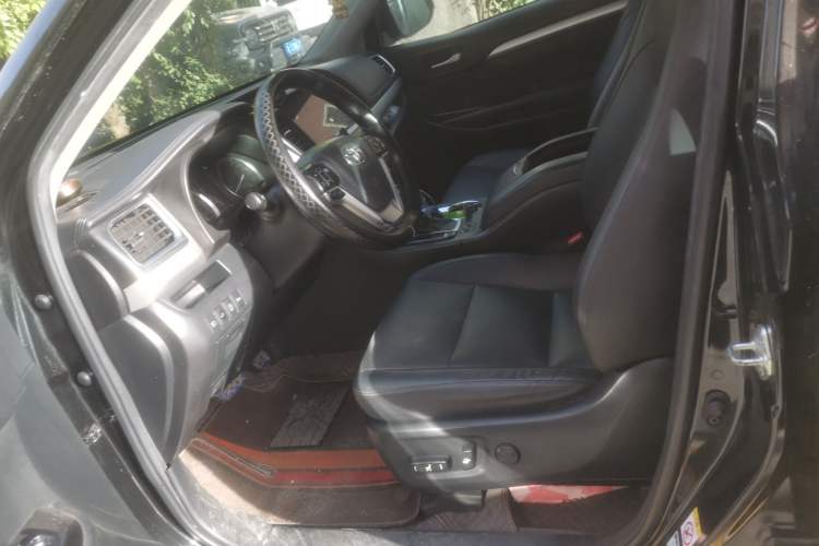 Used Toyota Highlander 2018 2.0T Four-Wheel Drive Prestige Version 7 Seats China VI Standard Left Front Seat