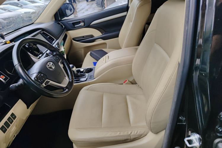 Used Toyota Highlander 2018 2.0T Four-Wheel Drive Luxury Version 7 Seats China VI Standard Left Front Seat