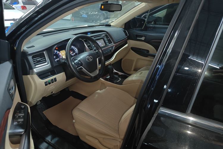 Used Toyota Highlander 2018 2.0T Four-Wheel Drive Elite Edition 7 Seats China V Standard Left Front Seat