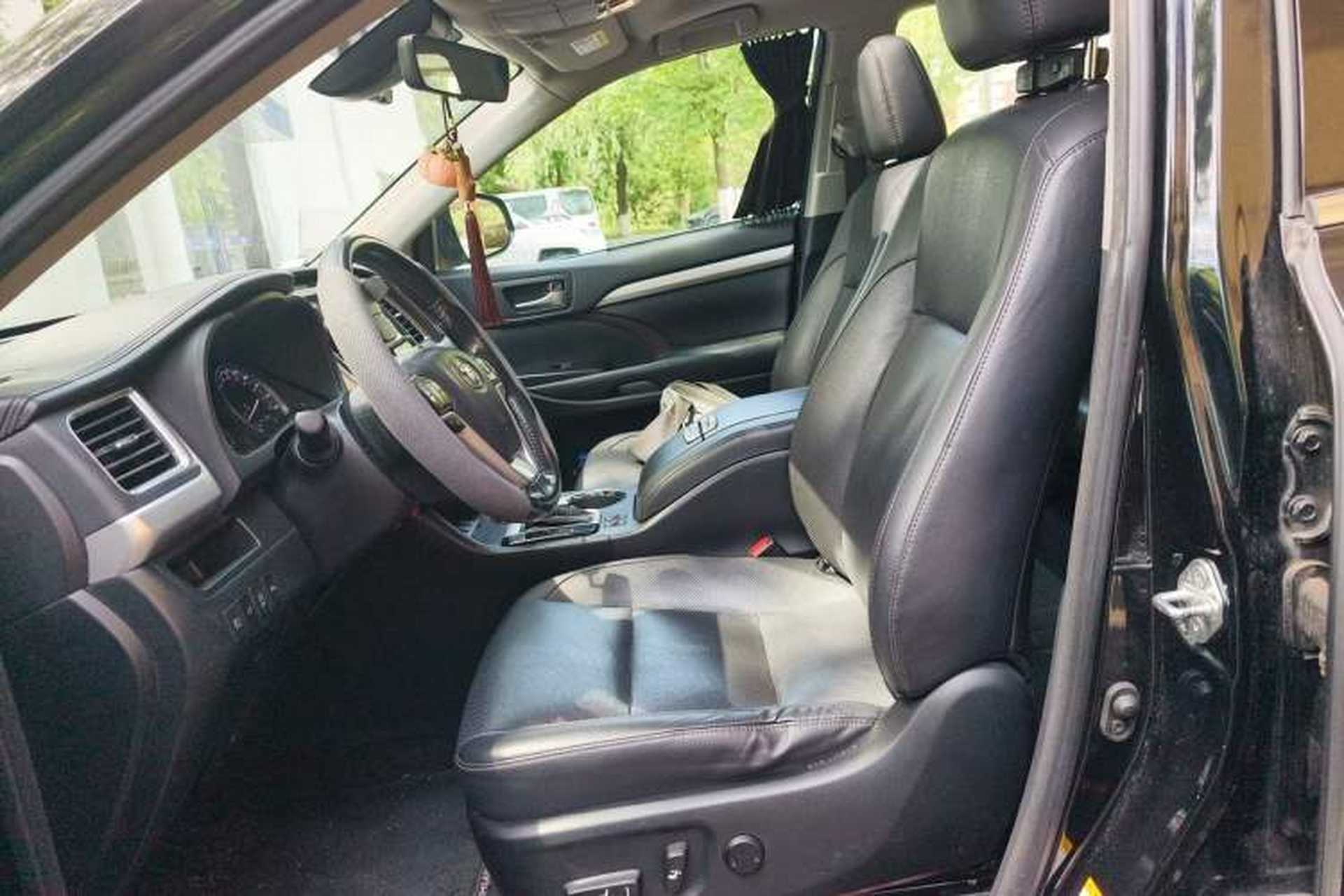 Used Toyota Highlander 2018 2.0T Four-Wheel Drive Prestige Version 7 Seats China V Emission Standard Left Front Seat