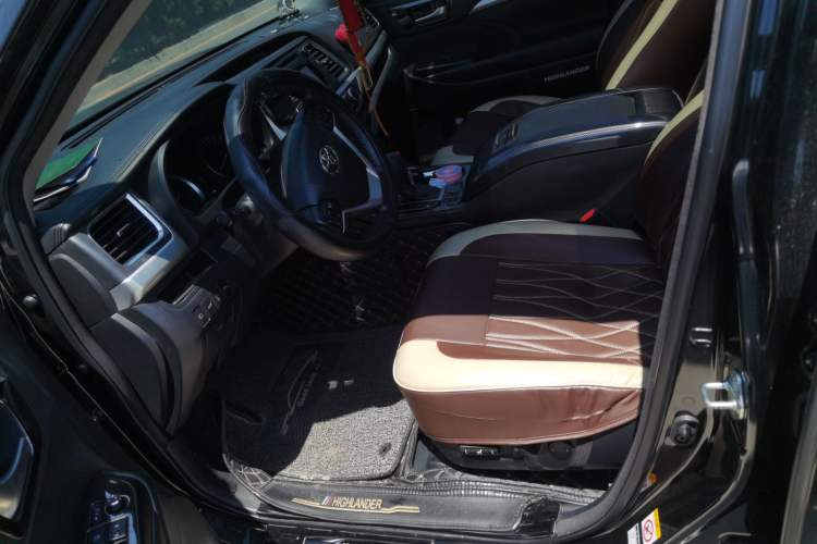 Used Toyota Highlander 2018 2.0T Four-Wheel Drive Luxury Edition 7 Seats China V Emission Standard Left Front Seat