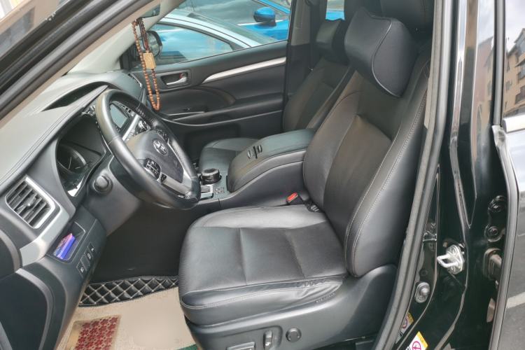 Used Toyota Highlander 2018 2.0T Four-Wheel Drive Luxury Edition 7 Seats China V Emission Standard Left Front Seat