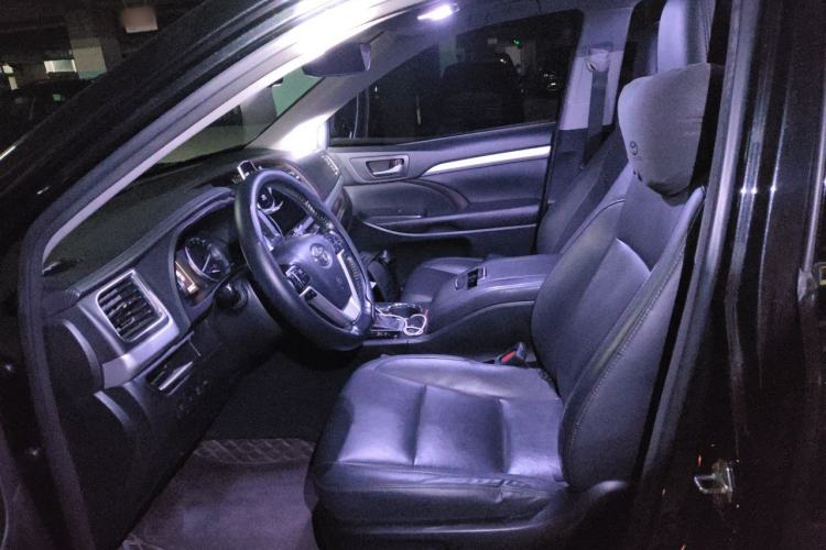 Used Toyota Highlander 2018 2.0T Four-Wheel Drive Prestige Version 7 Seats China VI Standard Left Front Seat