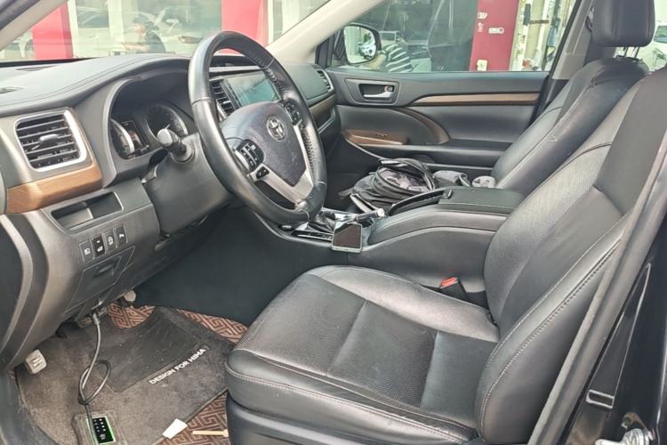 Used Toyota Highlander 2018 2.0T Four-Wheel Drive Luxury Edition 7 Seats China V Emission Standard Left Front Seat