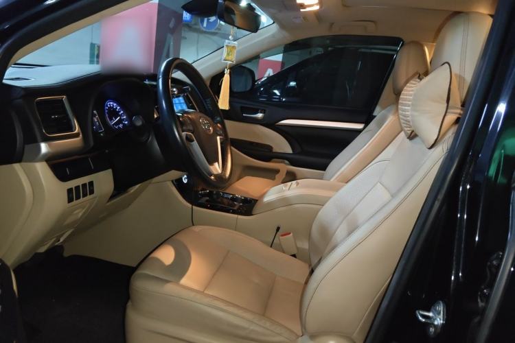 Used Toyota Highlander 2018 2.0T Four-Wheel Drive Luxury Edition 7 Seats China V Emission Standard Left Front Seat