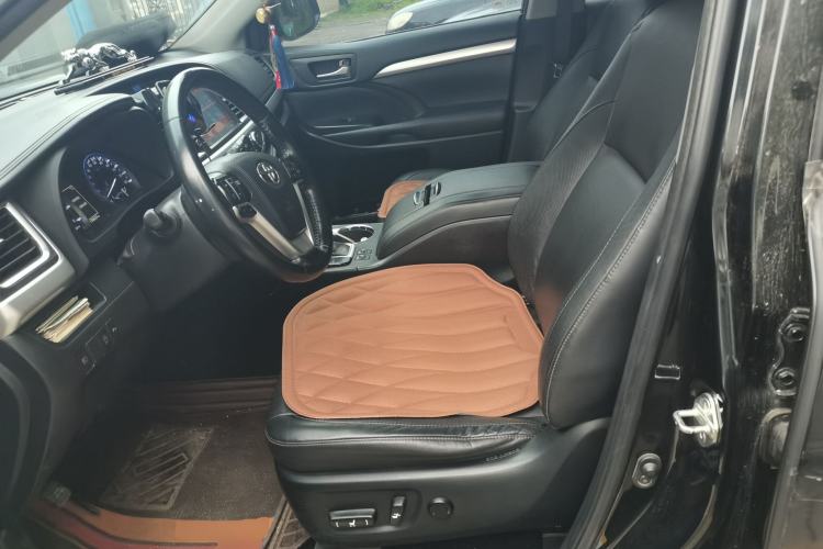 Used Toyota Highlander 2018 2.0T Four-Wheel Drive Luxury Version 7 Seats China VI Standard Left Front Seat
