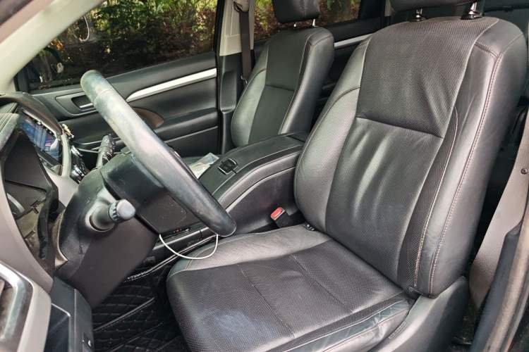 Used Toyota Highlander 2018 2.0T Four-Wheel Drive Luxury Version 7 Seats China VI Standard Left Front Seat