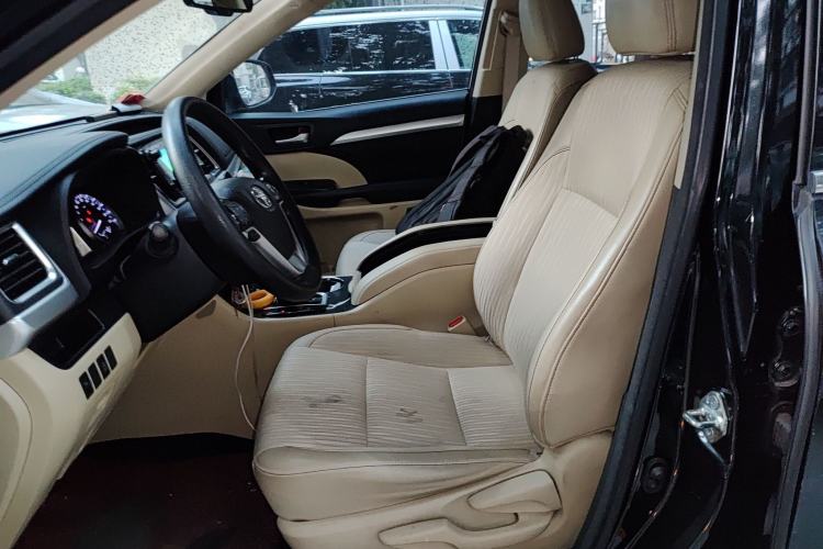 Used Toyota Highlander 2018 2.0T Two-Wheel Drive Elite Version 5 Seats China VI Standard Left Front Seat