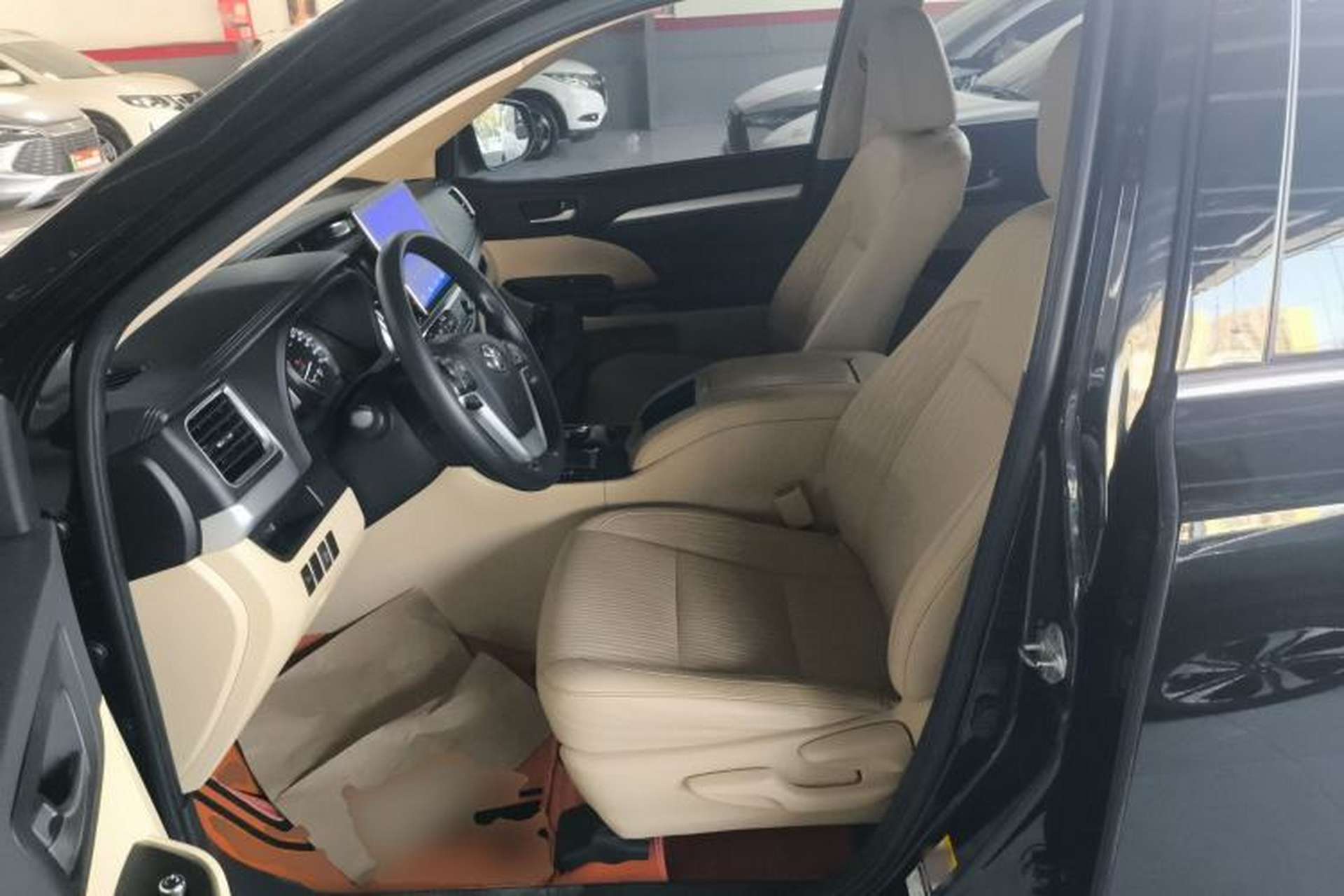 Used Toyota Highlander 2018 2.0T Four-Wheel Drive Elite Edition 7 Seats China VI Standard Left Front Seat