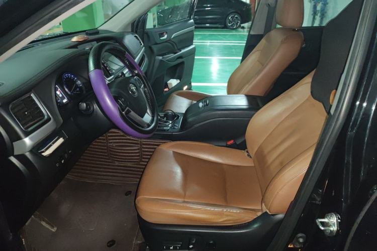 Used Toyota Highlander 2018 2.0T Four-Wheel Drive Knight Edition 7 Seats China VI Standard Left Front Seat