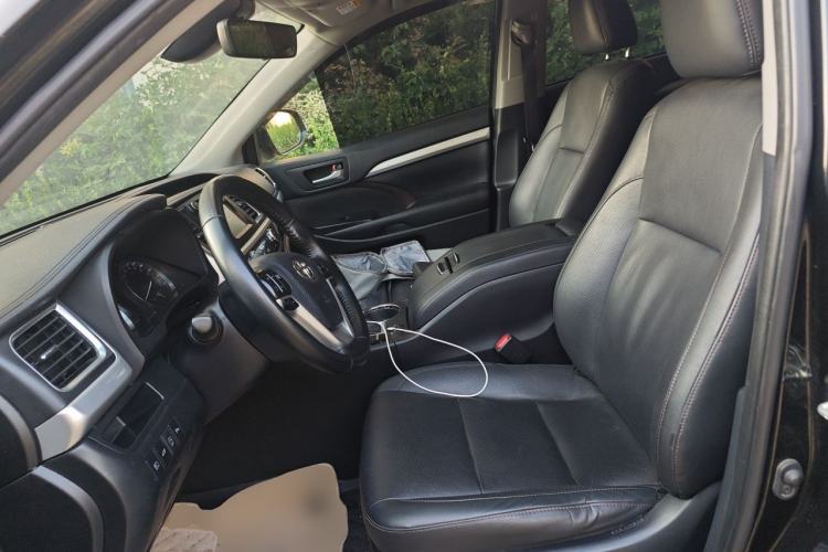 Used Toyota Highlander 2018 2.0T Four-Wheel Drive Luxury Version 7 Seats China VI Standard Left Front Seat