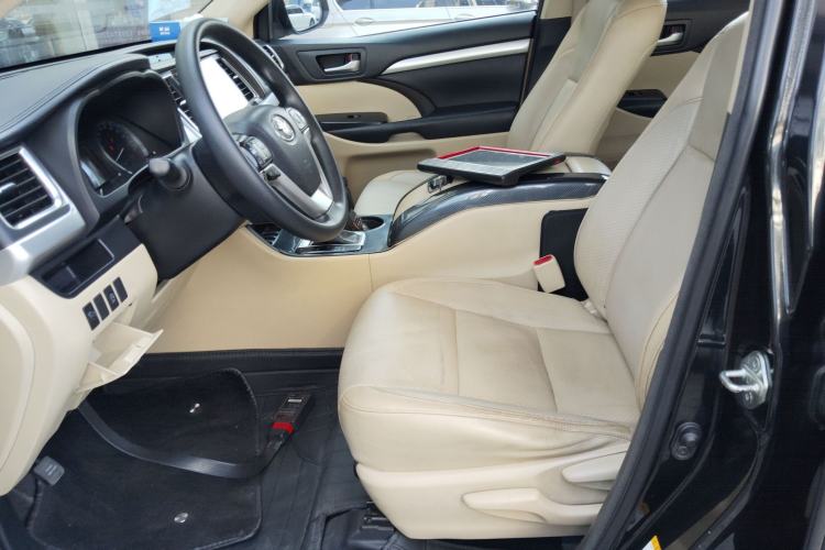 Used Toyota Highlander 2018 2.0T Two-Wheel Drive Elite Version 5 Seats China VI Standard Left Front Seat