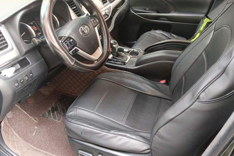 Used Toyota Highlander 2018 2.0T Four-Wheel Drive Luxury Version 7 Seats China VI Standard Left Front Seat
