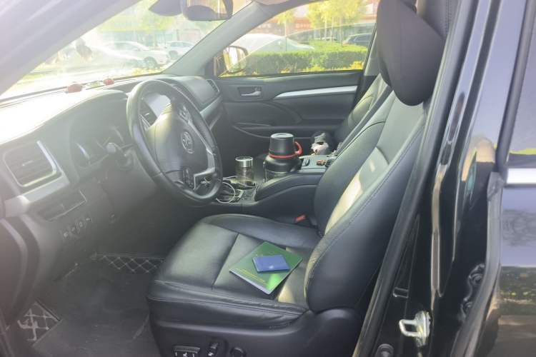 Used Toyota Highlander 2018 2.0T Four-Wheel Drive Prestige Version 7 Seats China VI Standard Left Front Seat
