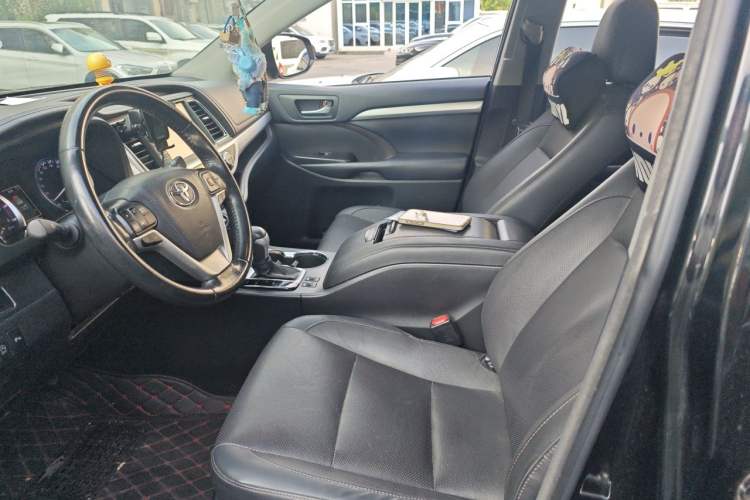 Used Toyota Highlander 2018 2.0T Four-Wheel Drive Luxury Version 7 Seats China VI Standard Left Front Seat