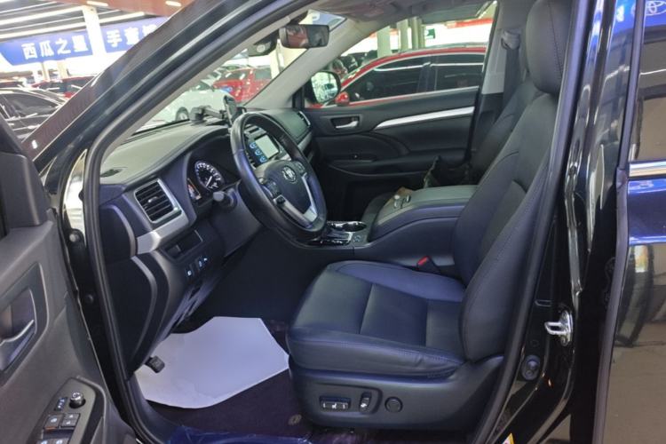 Used Toyota Highlander 2018 2.0T Four-Wheel Drive Luxury Version 7 Seats China VI Standard Left Front Seat