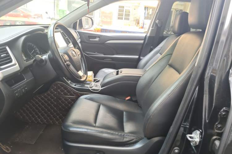 Used Toyota Highlander 2018 2.0T Four-Wheel Drive Luxury Version 7 Seats China VI Standard Left Front Seat