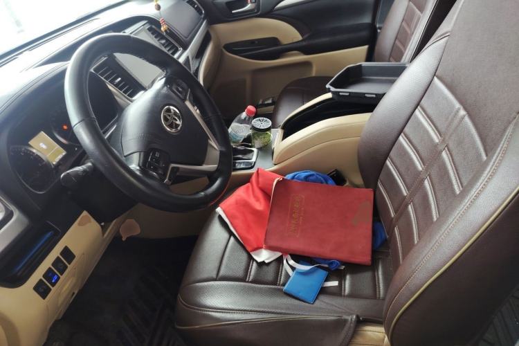 Used Toyota Highlander 2018 2.0T Four-Wheel Drive Elite Edition 7 Seats China V Standard Left Front Seat